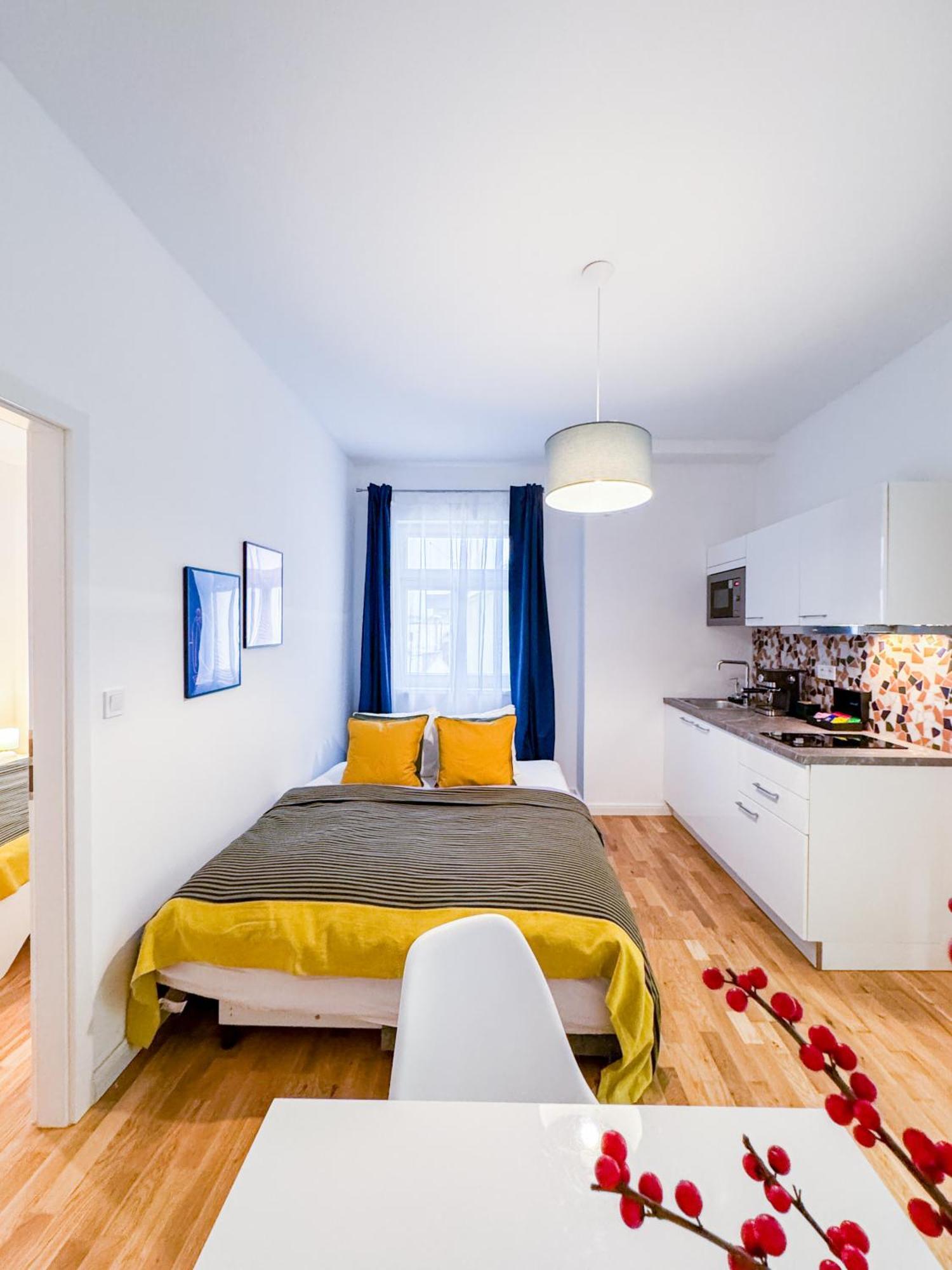 Turnkey I Wenceslas Square Apartments Prague Room photo